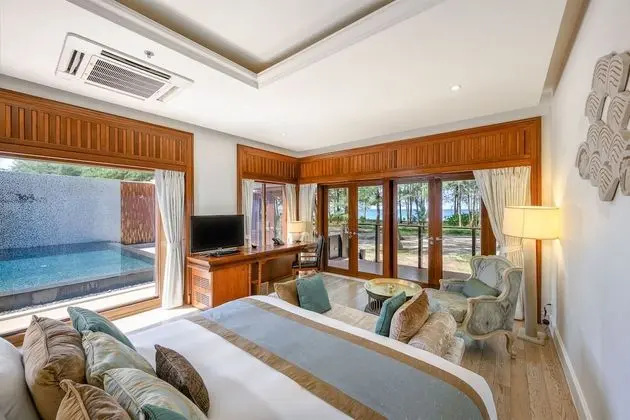 Villa, 2 Yatak Odası, Kişiye Özel Havuzlu, Denize Sıfır