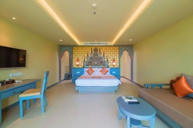 Deluxe Room with Sea View