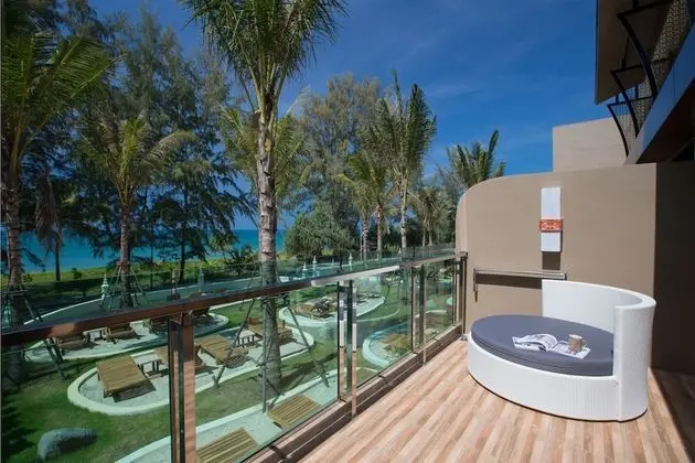 Grand Deluxe Room with Sea View
