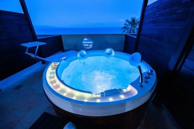 Deluxe Oda, Deniz Manzaralı (Jacuzzi)