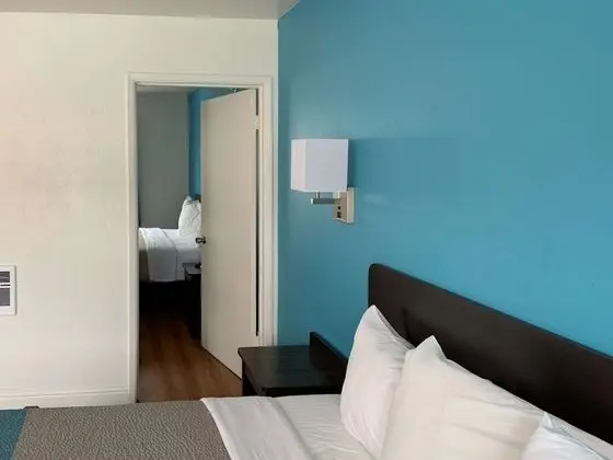 Deluxe Oda, Birden Çok Yatak, Sigara İçilmez, Buzdolabı ve Mikrodalga