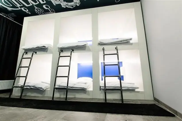 Ortak Ranzalı Oda, Sadece kadınlar için