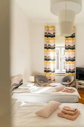 Tek Büyük veya İki Ayrı Yataklı Oda, Şehir Manzaralı