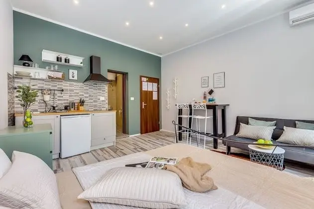 City Stüdyo, 1 Büyük (Queen) Boy Yatak (1)