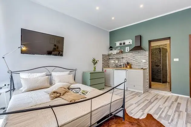 City Stüdyo, 1 Büyük (Queen) Boy Yatak (1)