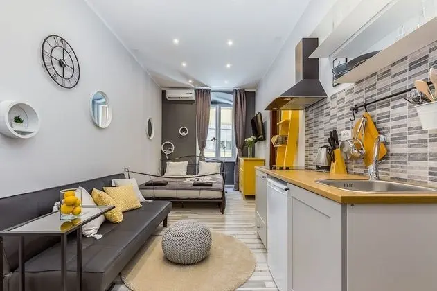 City Stüdyo, 1 Büyük (Queen) Boy Yatak (3)