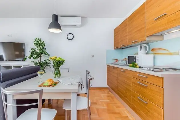 City Stüdyo, Şehir Manzaralı (1)