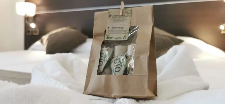 Büyük Yataklı Tek Kişilik Oda