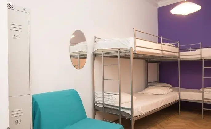 Basic Ortak Ranzalı Oda