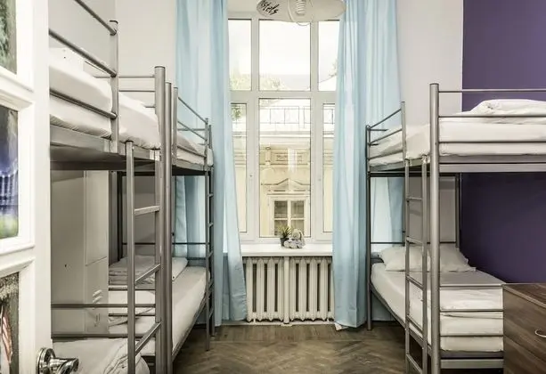 Basic Ortak Ranzalı Oda