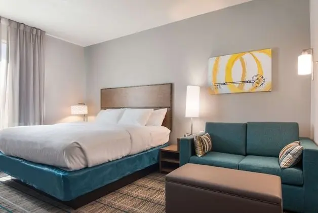 Süit, 1 En Büyük (King) Boy Yatak, Sigara İçilmez