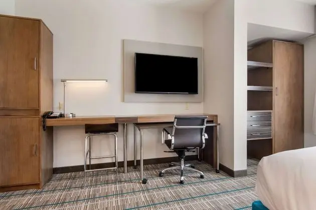 Süit, 1 En Büyük (King) Boy Yatak, Sigara İçilmez