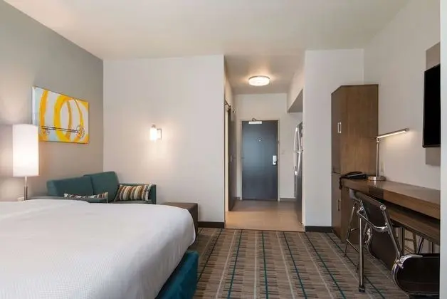 Süit, 1 En Büyük (King) Boy Yatak, Sigara İçilmez