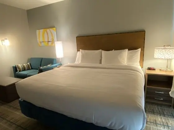 Süit, 1 En Büyük (King) Boy Yatak, Sigara İçilmez