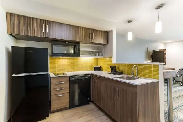 Süit, 1 En Büyük (King) Boy Yatak ve Çekyat, Sigara İçilmez