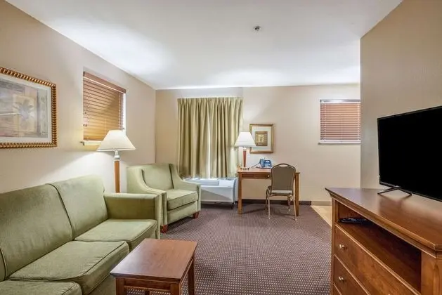 Süit, 1 En Büyük (King) Boy Yatak, Sigara İçilmez