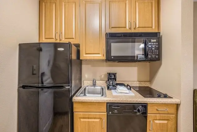 Süit, 1 En Büyük (King) Boy Yatak, Sigara İçilmez