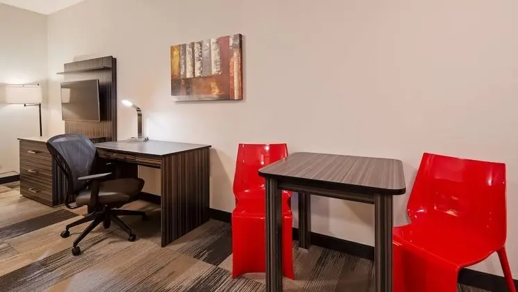 Standard Oda, 1 En Büyük (King) Boy Yatak ve Çekyat, Sigara İçilmez (with Sofabed)