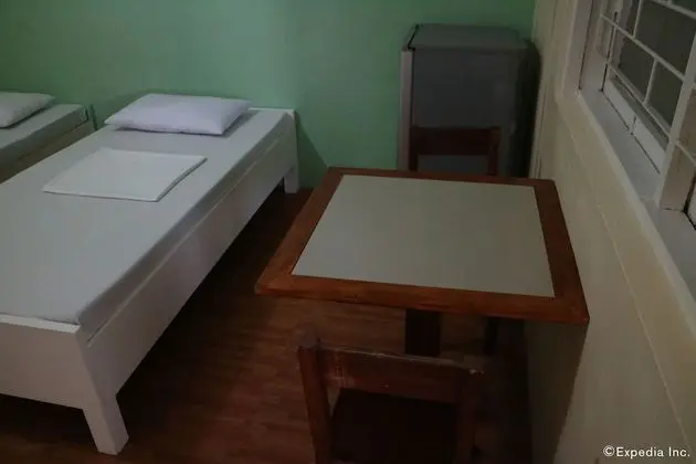 Üç Kişilik Oda