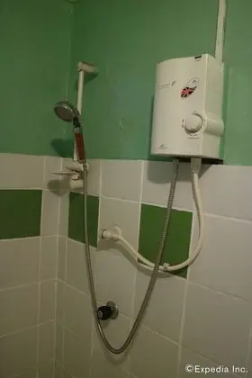 Üç Kişilik Oda