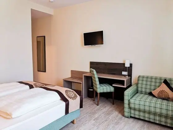 Comfort Tek Büyük Yataklı Oda