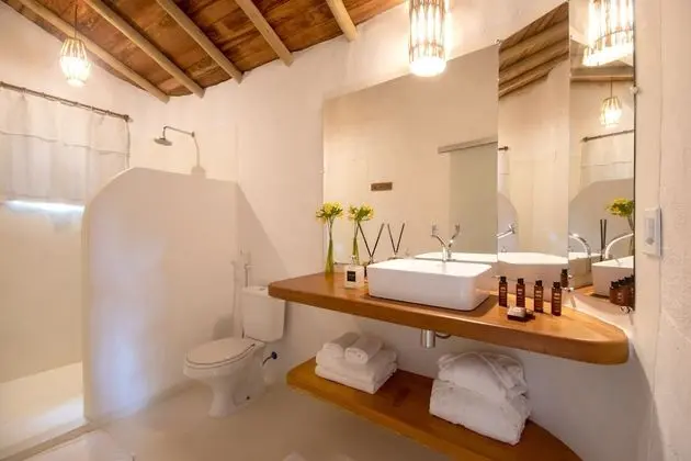 Luxury Oda (Upper floor via stairs)