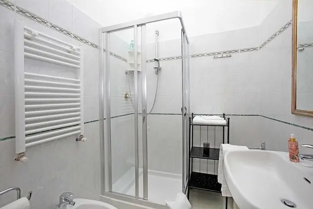 Single Room with External Bathroom