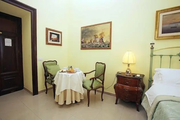 Tek Büyük Yataklı Oda, Banyolu/Duşlu