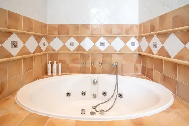 Apart Daire, 4 Yatak Odası