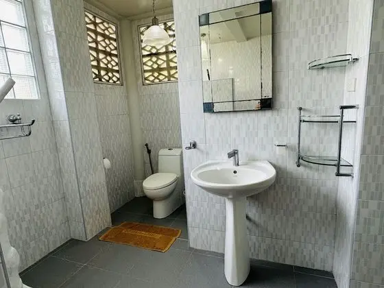 Heaven in the Garden (Lower Floor)