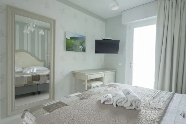 Business Tek Büyük Yataklı Oda, 1 Yatak Odası, Balkon, Avlu Manzaralı