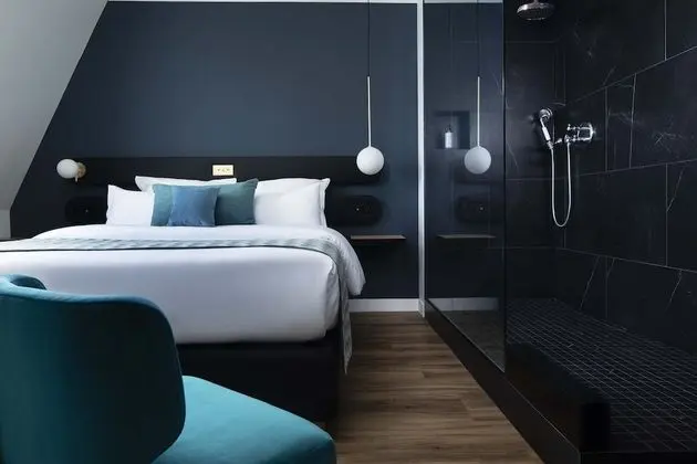 Suite 46