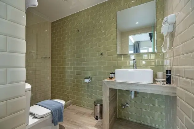 Deluxe Süit, Kısmi Deniz Manzaralı