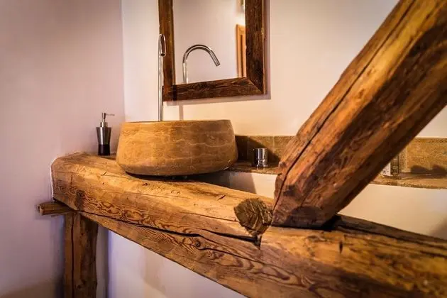 Kır Evi, Birden Çok Yatak, Sigara İçilmez