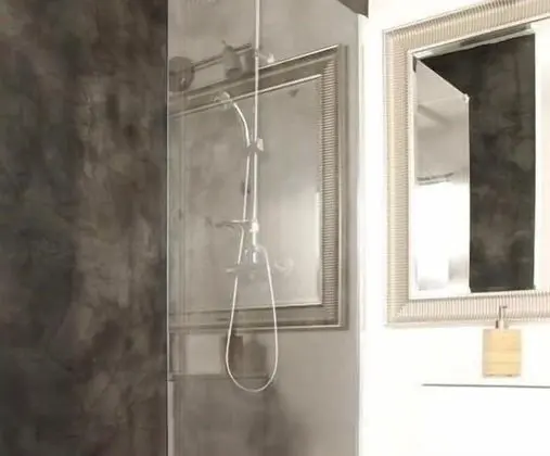Apart Daire, Banyolu/Duşlu (Maison Bacou cité 1)