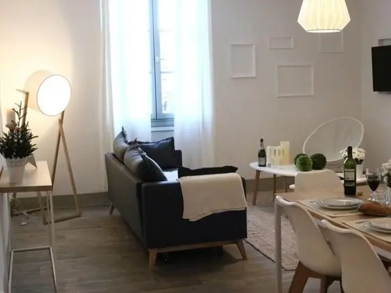 Apart Daire, Banyolu/Duşlu (Maison Bacou cité 3)