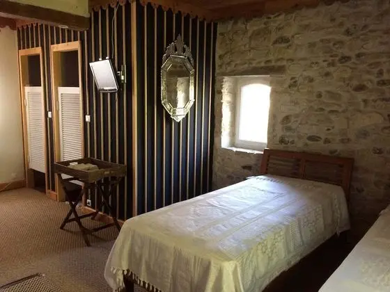 Dört Kişilik Oda (Tchanque)