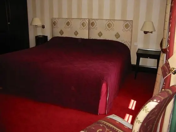 Tek Büyük Yataklı Oda