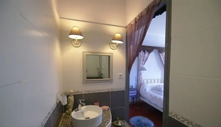 Comfort Tek Büyük Yataklı Oda