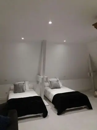 Family Süit (Paris)