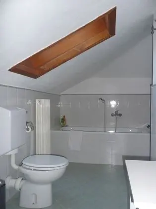 Üç Kişilik Oda (Attic)