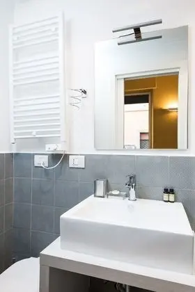 Basic Tek Büyük Yataklı Oda