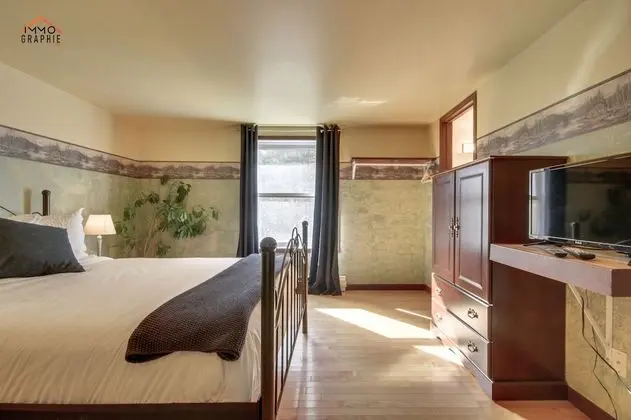 Standard Tek Büyük Yataklı Oda