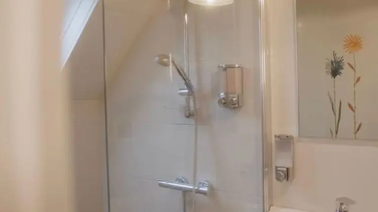 Comfort Süit, Özel Banyo (Poésie)