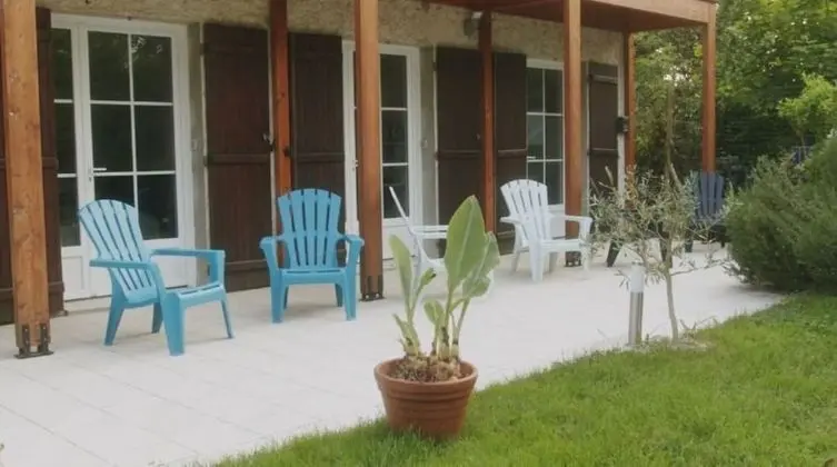 Comfort Tek Büyük veya İki Ayrı Yataklı Oda