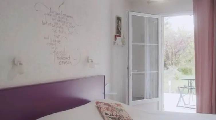 Comfort Tek Büyük veya İki Ayrı Yataklı Oda