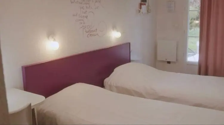 Comfort Tek Büyük veya İki Ayrı Yataklı Oda