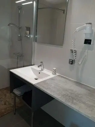 Standard Tek Büyük veya İki Ayrı Yataklı Oda, Sigara İçilmez, Özel Banyo