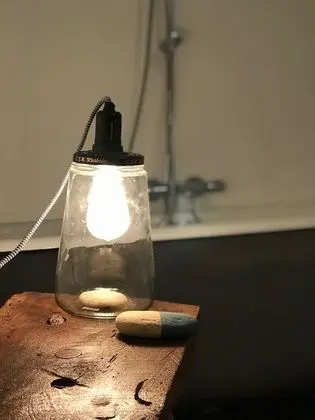 Süit, Nehir Manzaralı (Atlas)