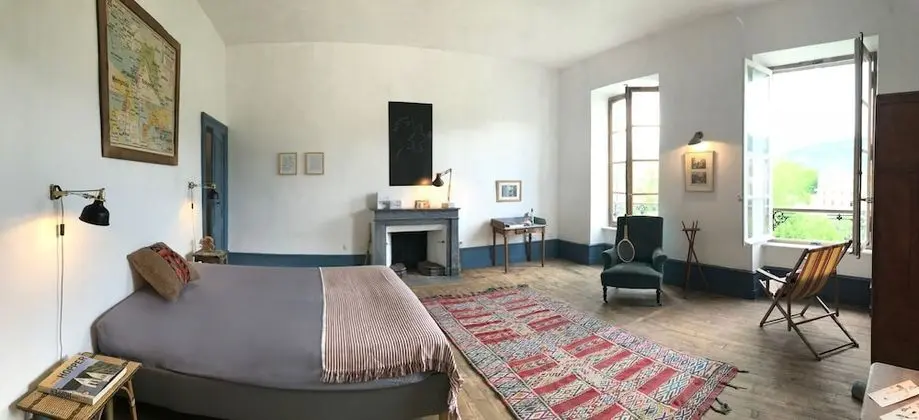 Süit, Nehir Manzaralı (Atlas)